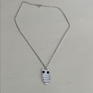 Silver tone Owl Pendant Necklace